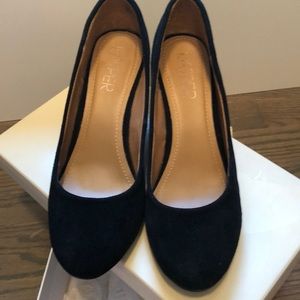 Black wedge suede heels by Kasper size 8m